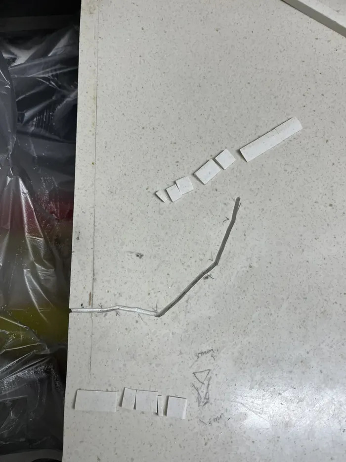 상판 크랙 갈라짐 쐐기 보강 작업